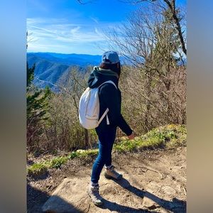 Meet your Posher, Sonie